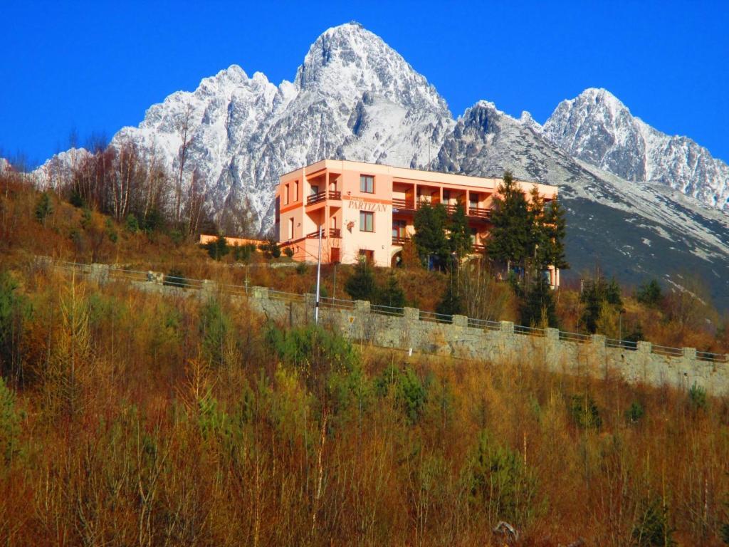Penzion Partizan Vysoké Tatry Exterior foto