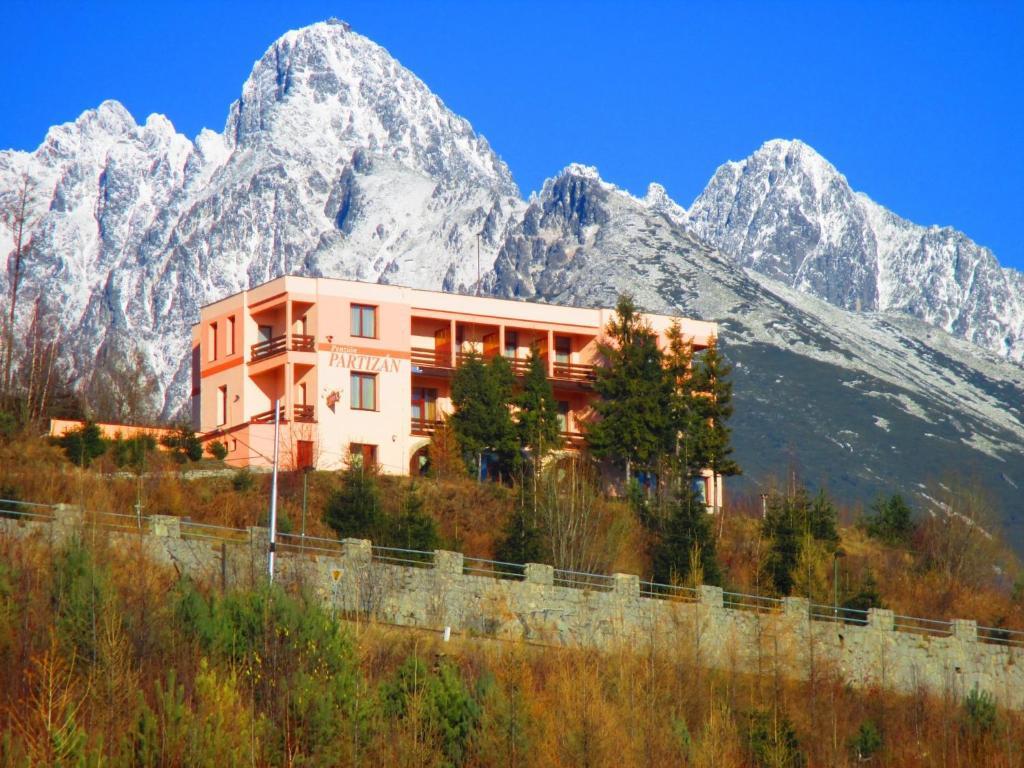 Penzion Partizan Vysoké Tatry Exterior foto